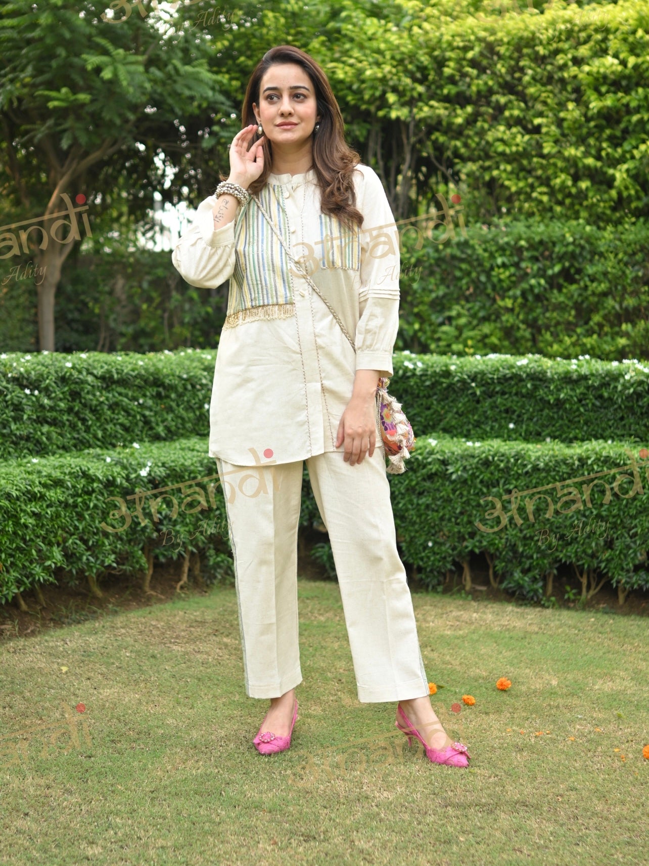 IVORY STRIPED EMBELLISHED SET