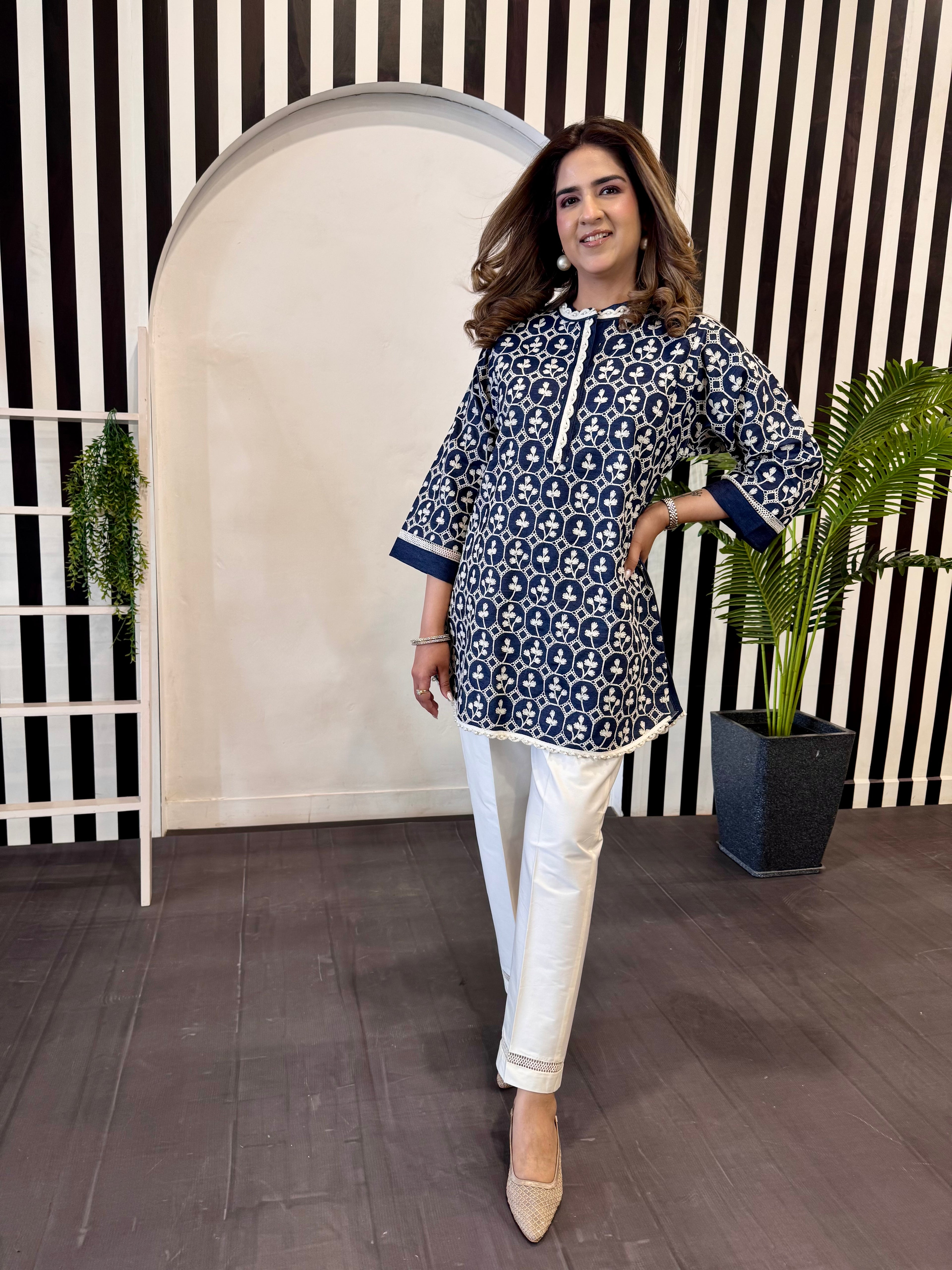 DENIM EMBROIDERED SET