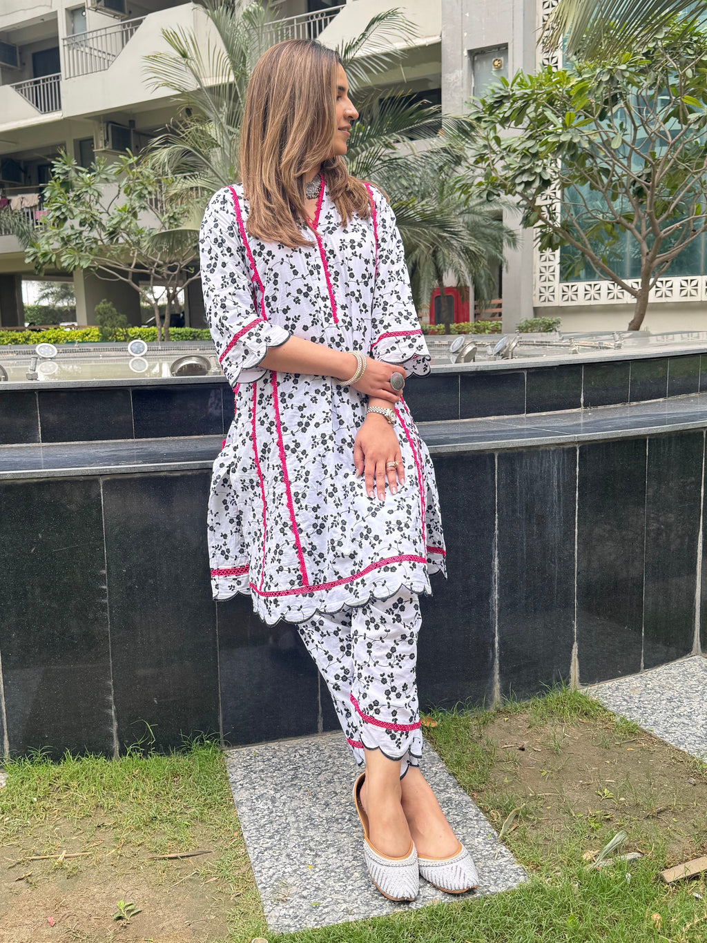 EMBROIDERED CHIKAN COTTON SET
