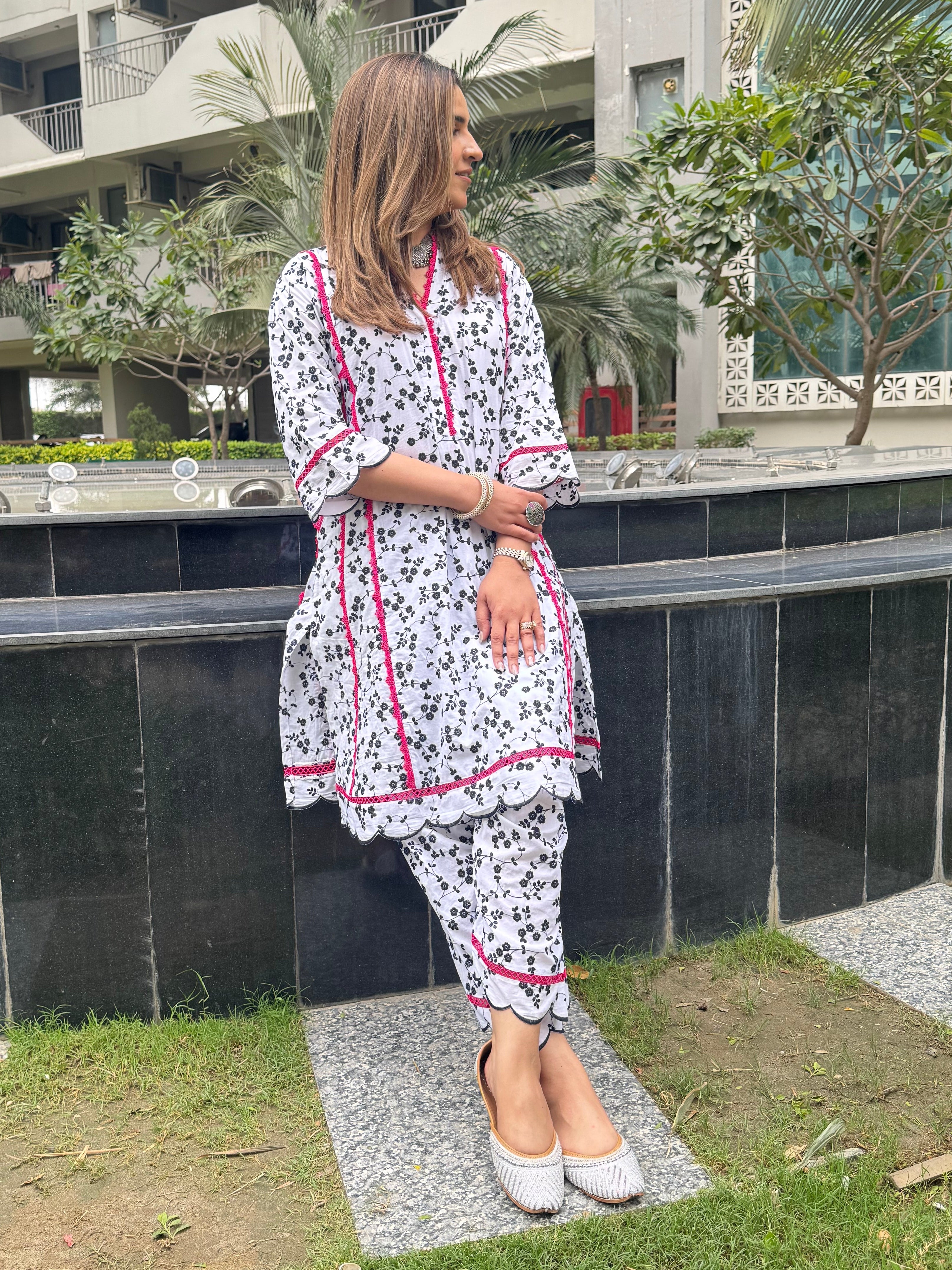 EMBROIDERED CHIKAN COTTON SET