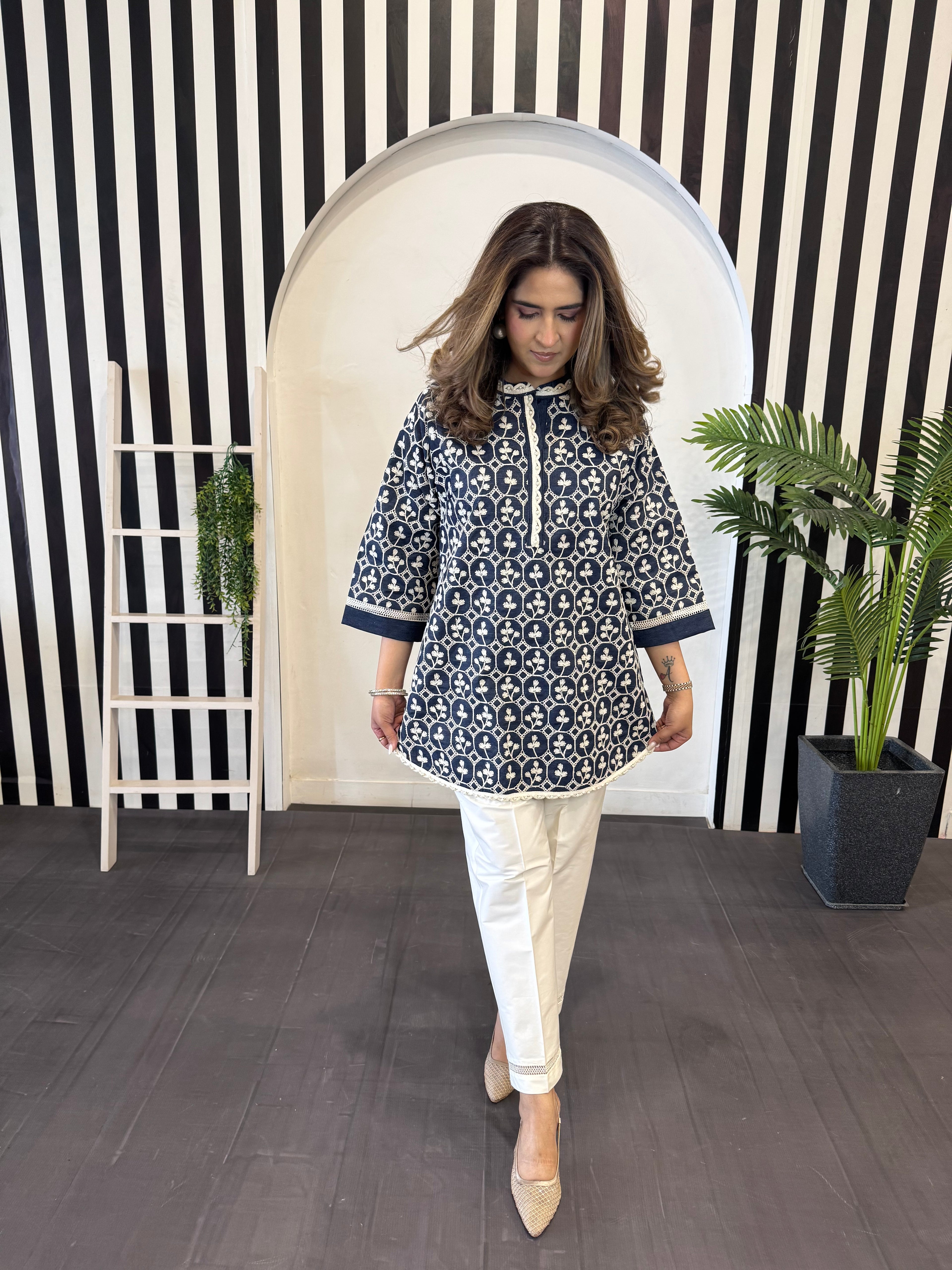 DENIM EMBROIDERED SET