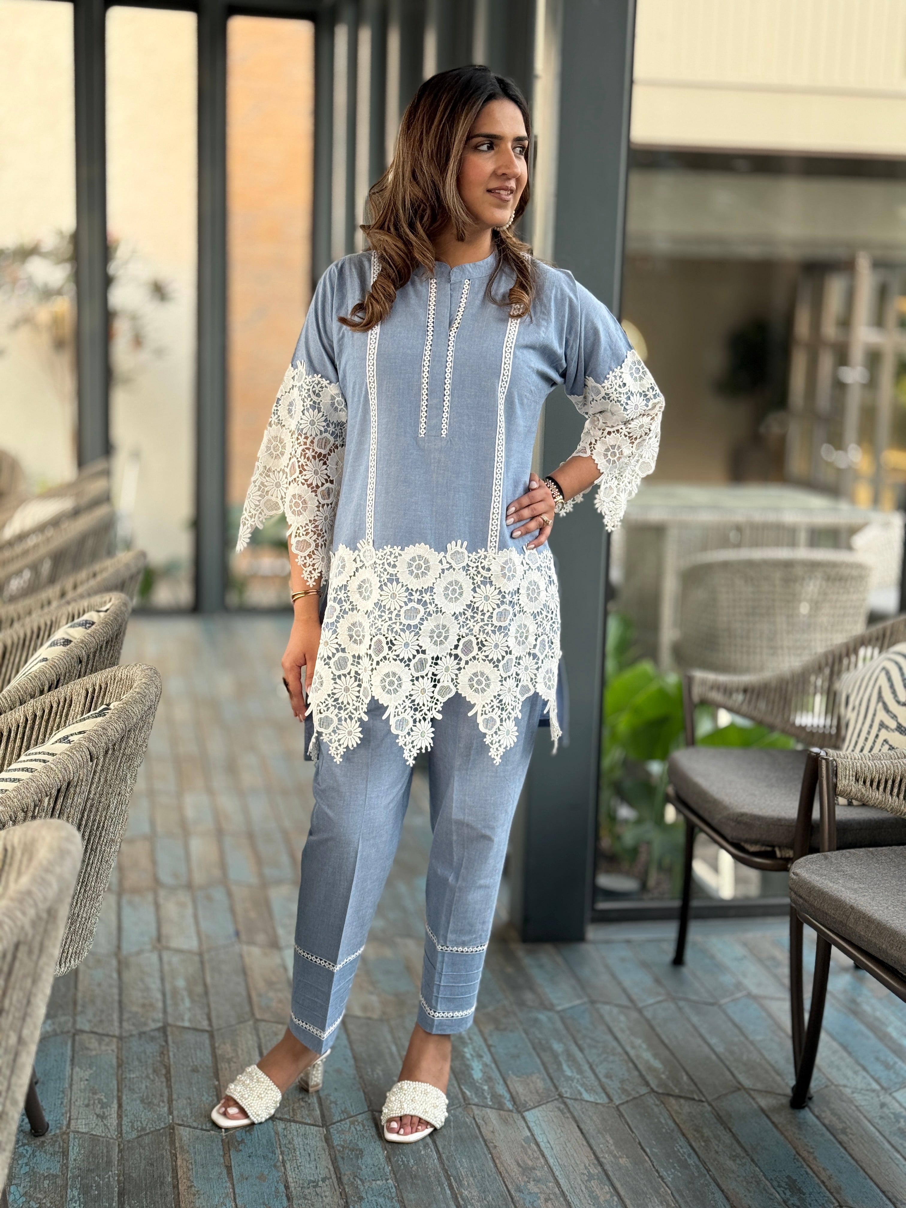 BROAD LACE BLUESET