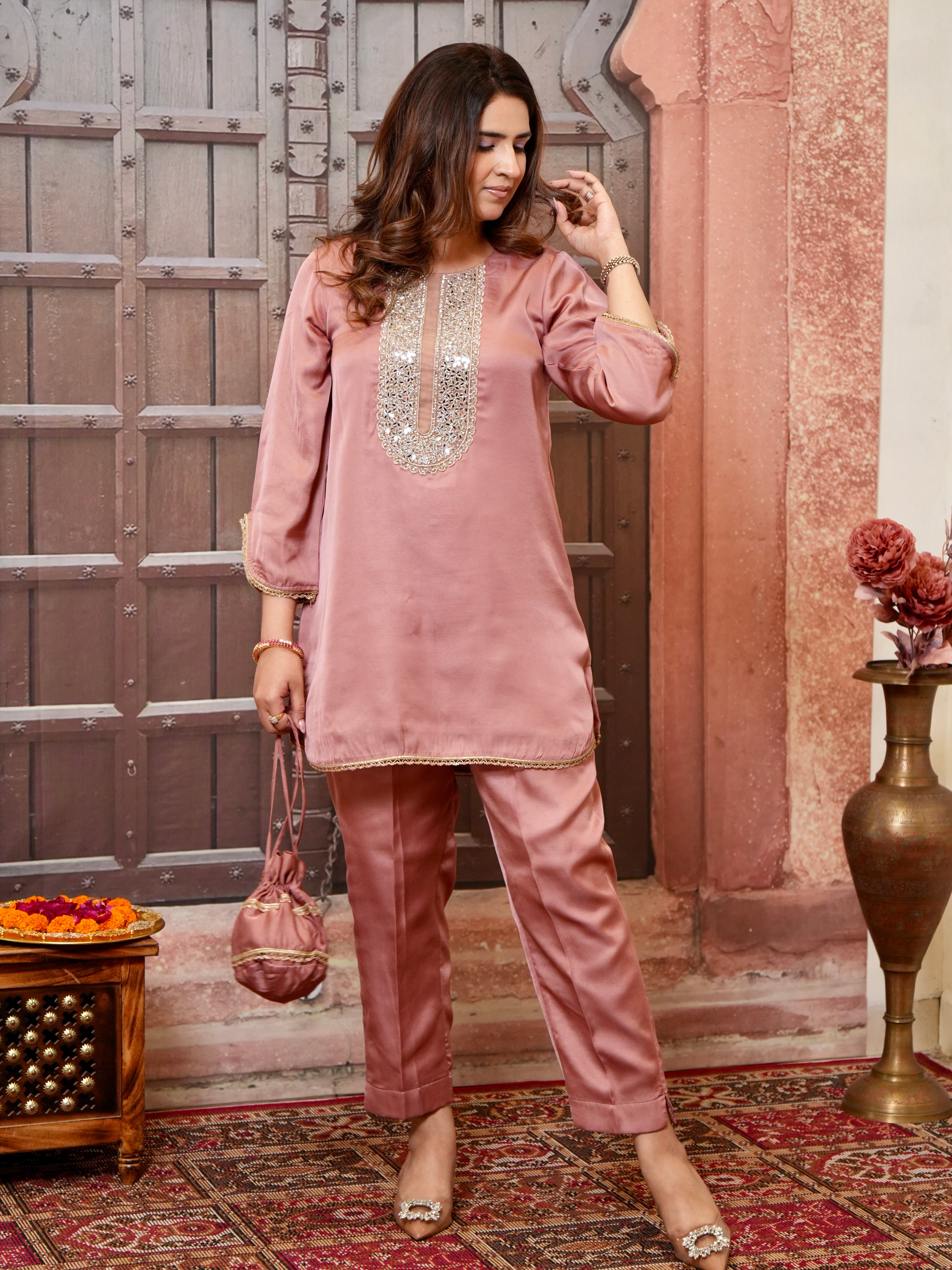 ROSE PINK MIRROR SET