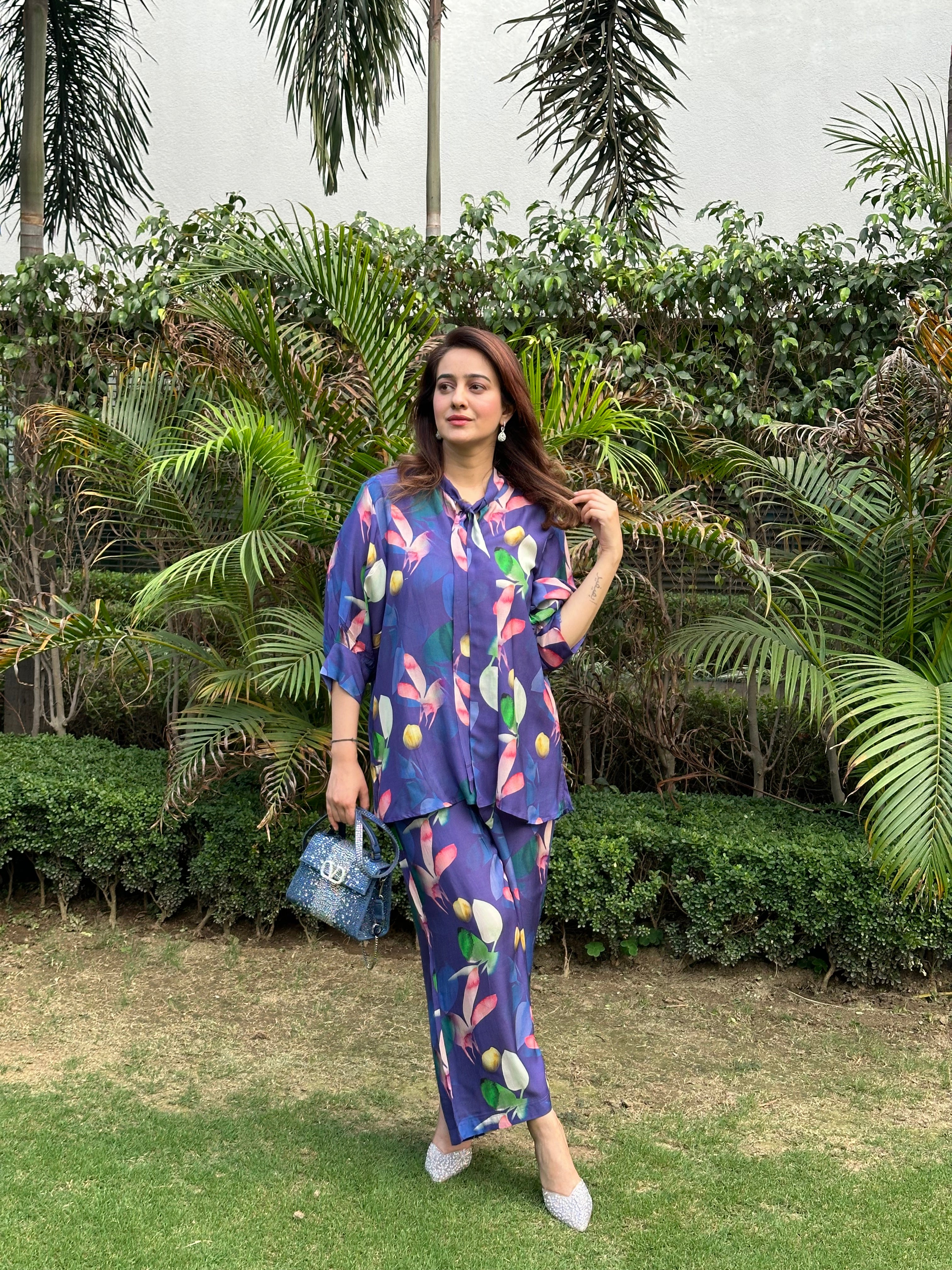 PURPLE FLORAL TIENECK SET