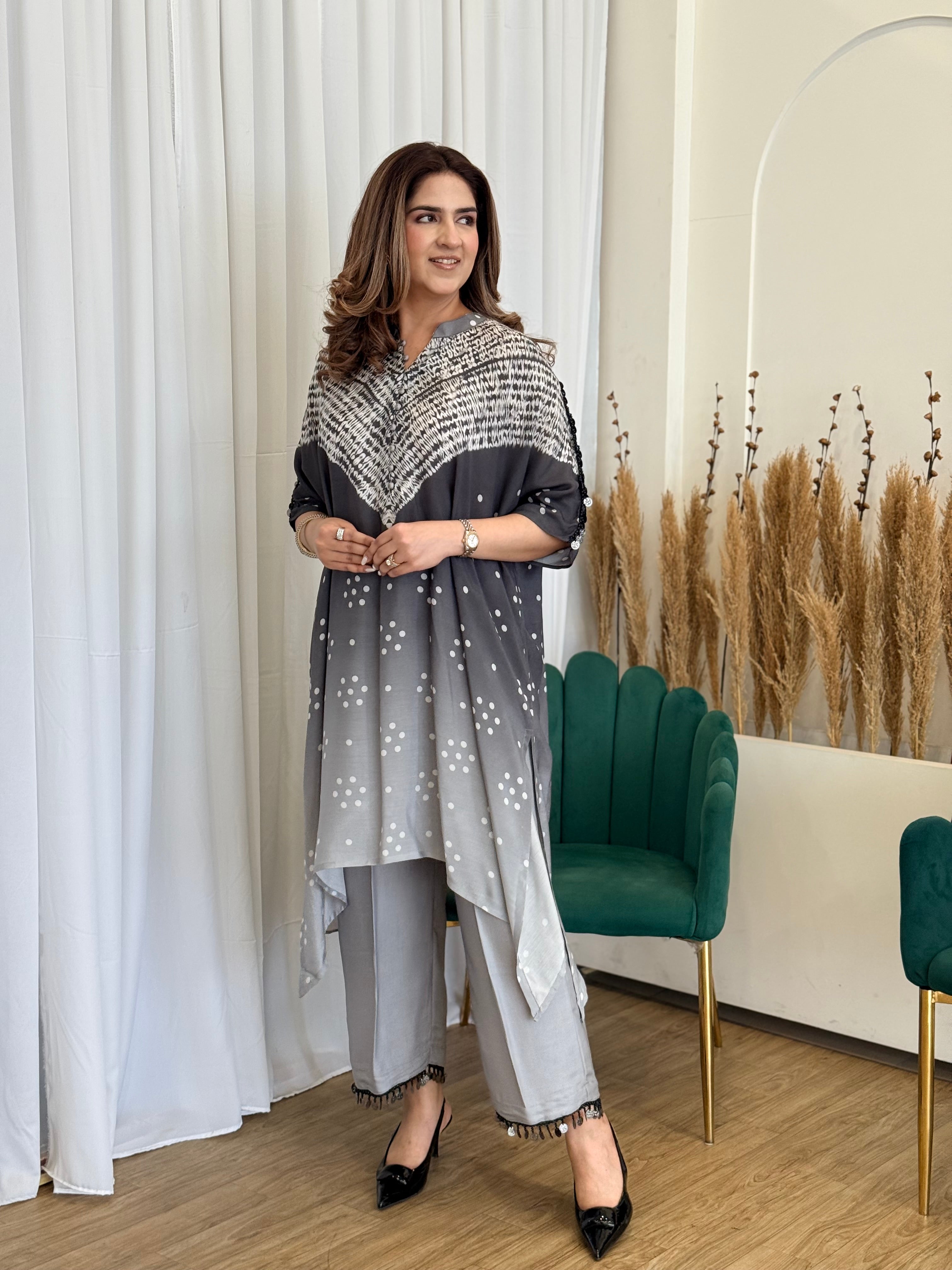 OMBRÉ GREY FLOWY MUSLIN CHOGA SET