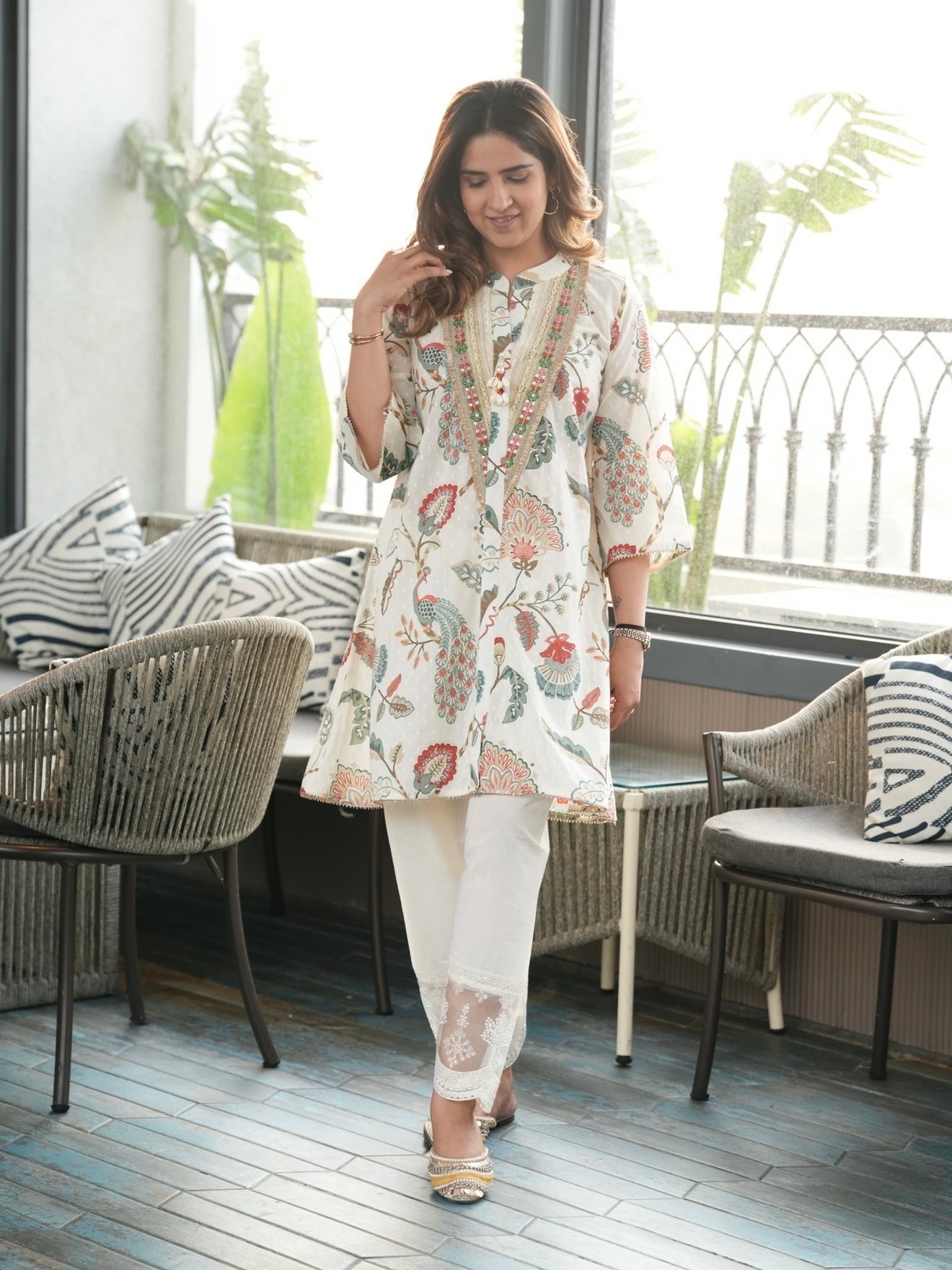 PEACOCK PRINT IVORY SET