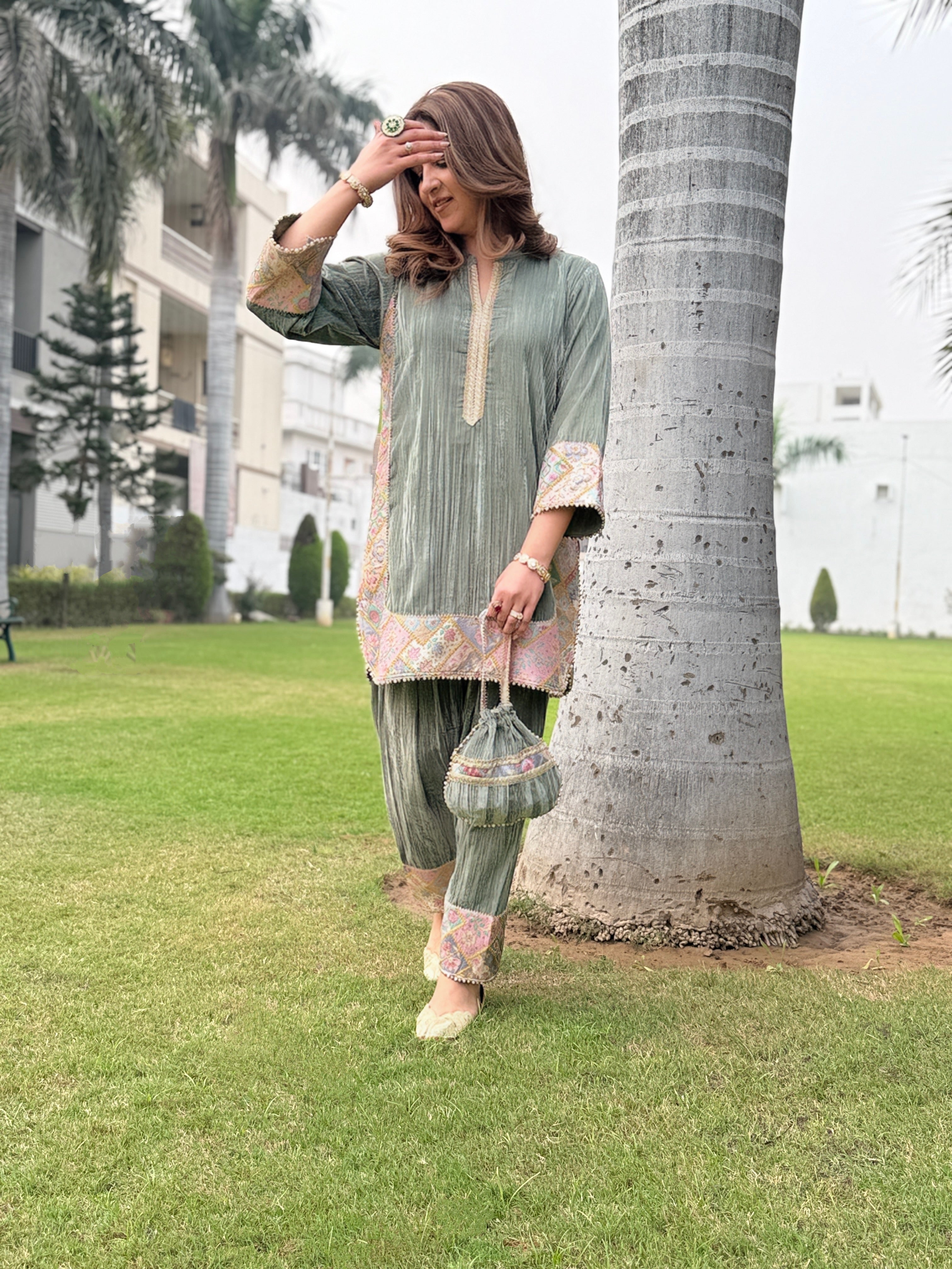 SAGE GREEN CRUSH VELVET SET