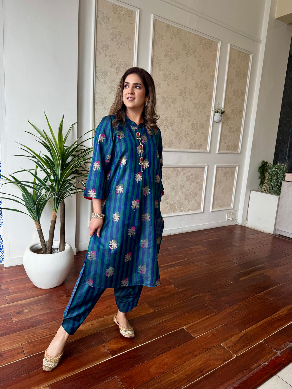 BLUE GREEN STRIPED BANARSI SET