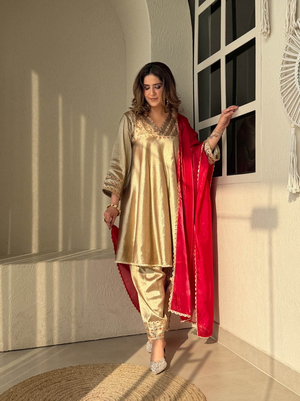 GOLDEN RED DUPPATA SET