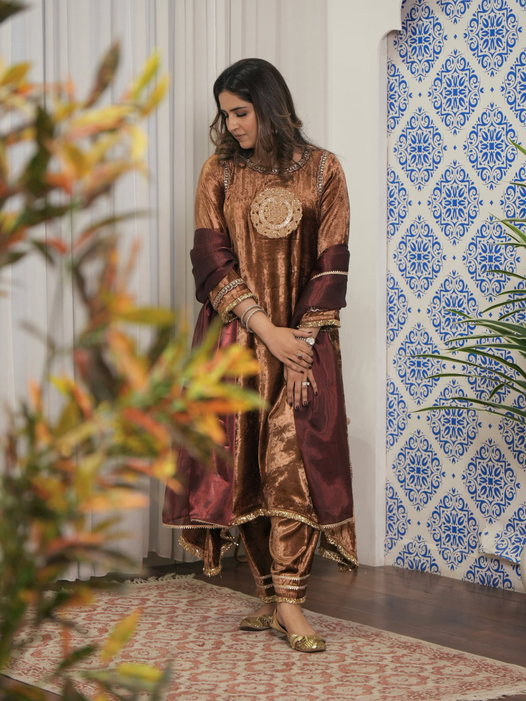 BROWN GOLD VELVET WINE DUPPATA