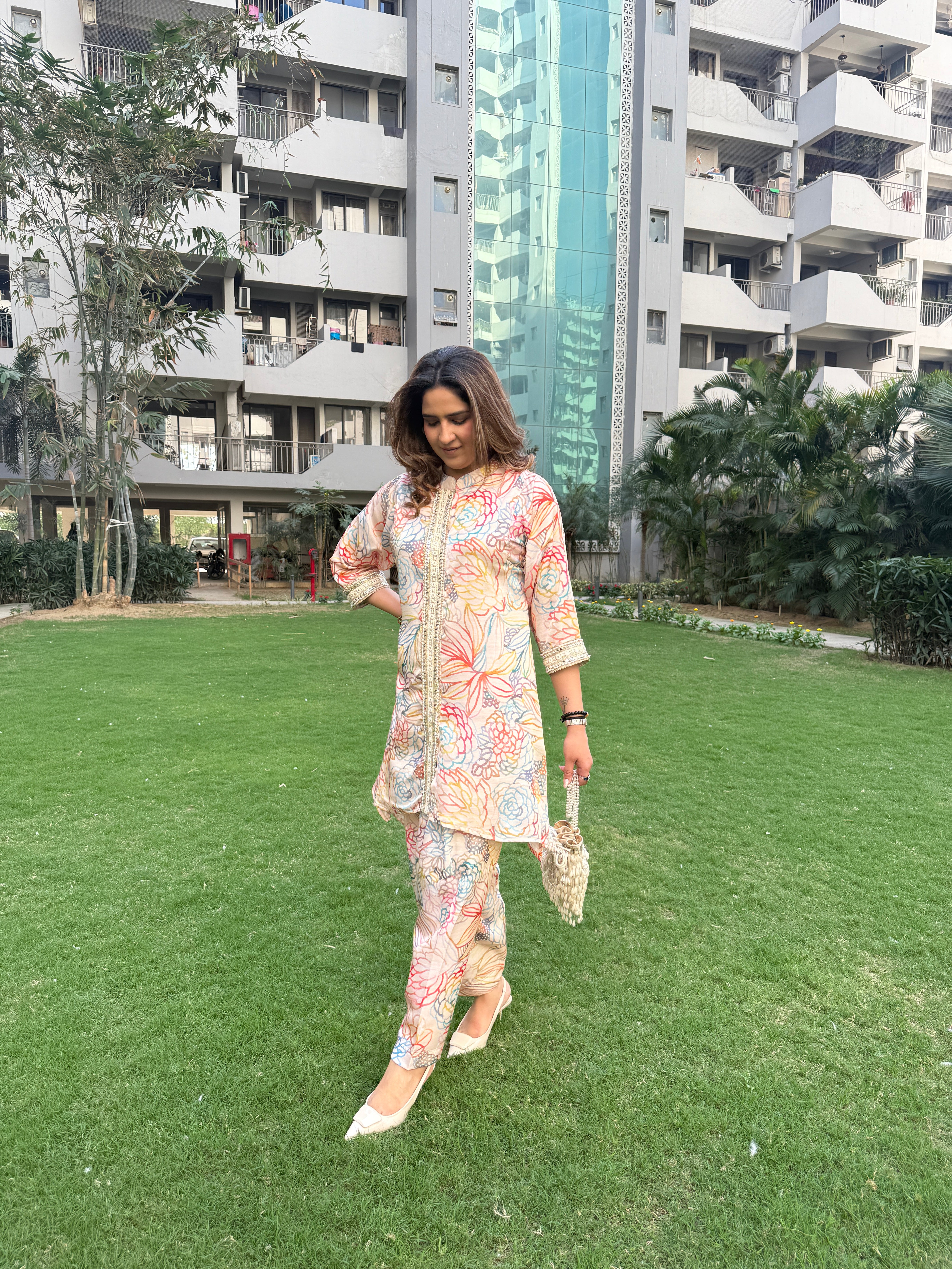 EMBELLISHED FLORAL PASTEL SET