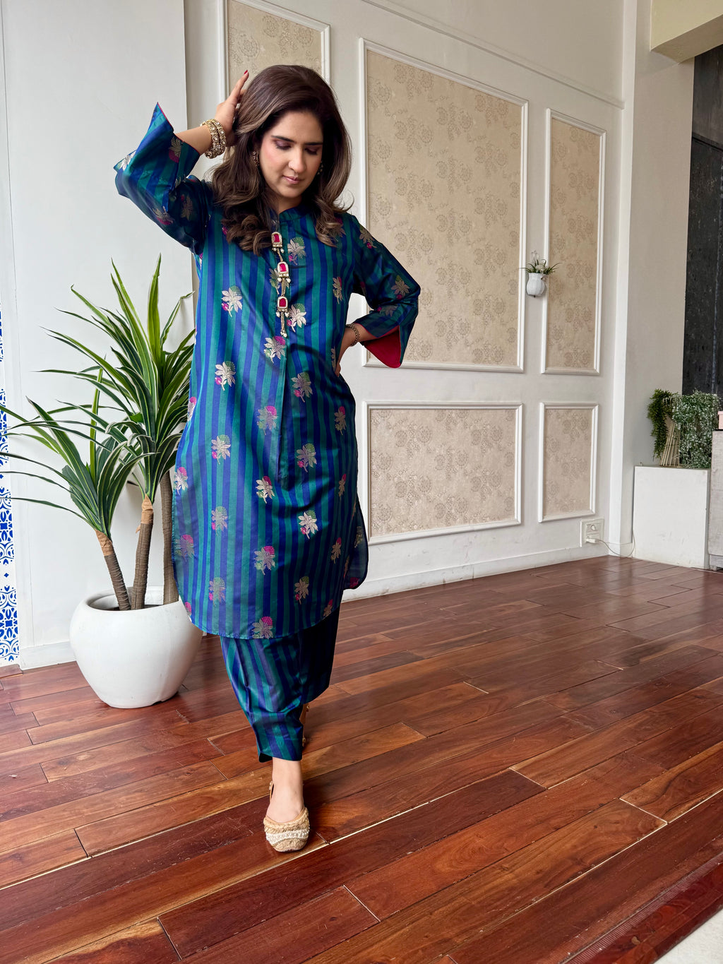 BLUE GREEN STRIPED BANARSI SET