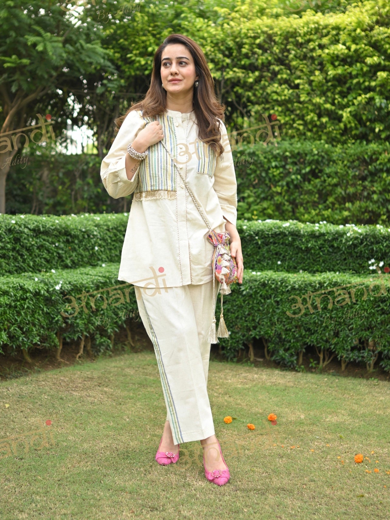 IVORY STRIPED EMBELLISHED SET