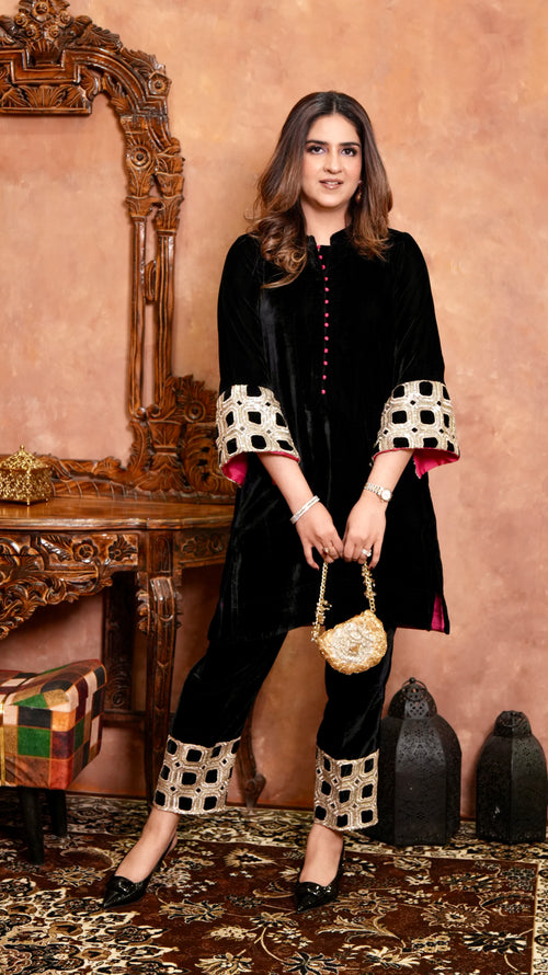 BLACK VELVET GOLD CUTWORK