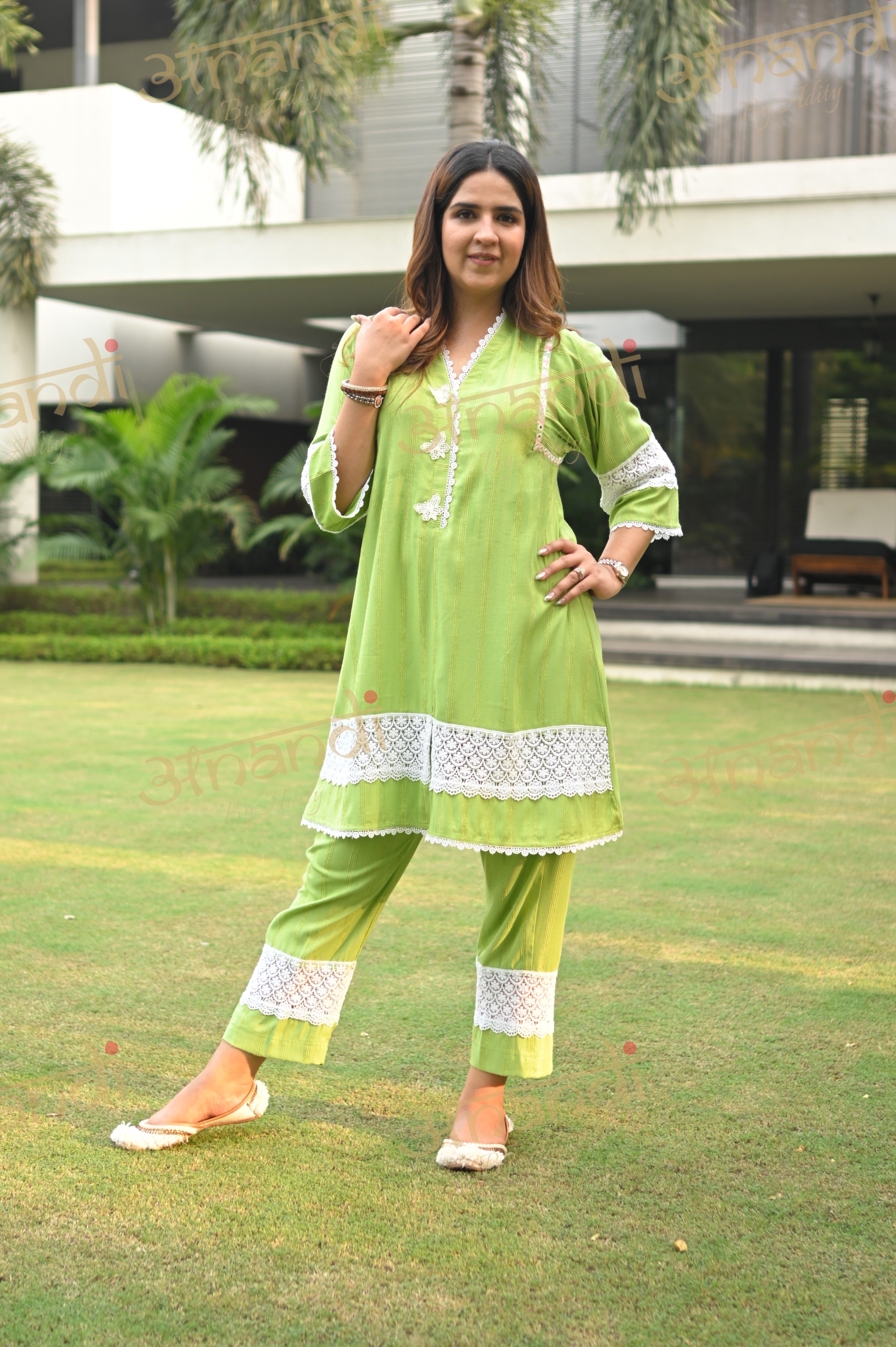 SOFT LIME GREEN WITH LACES SET