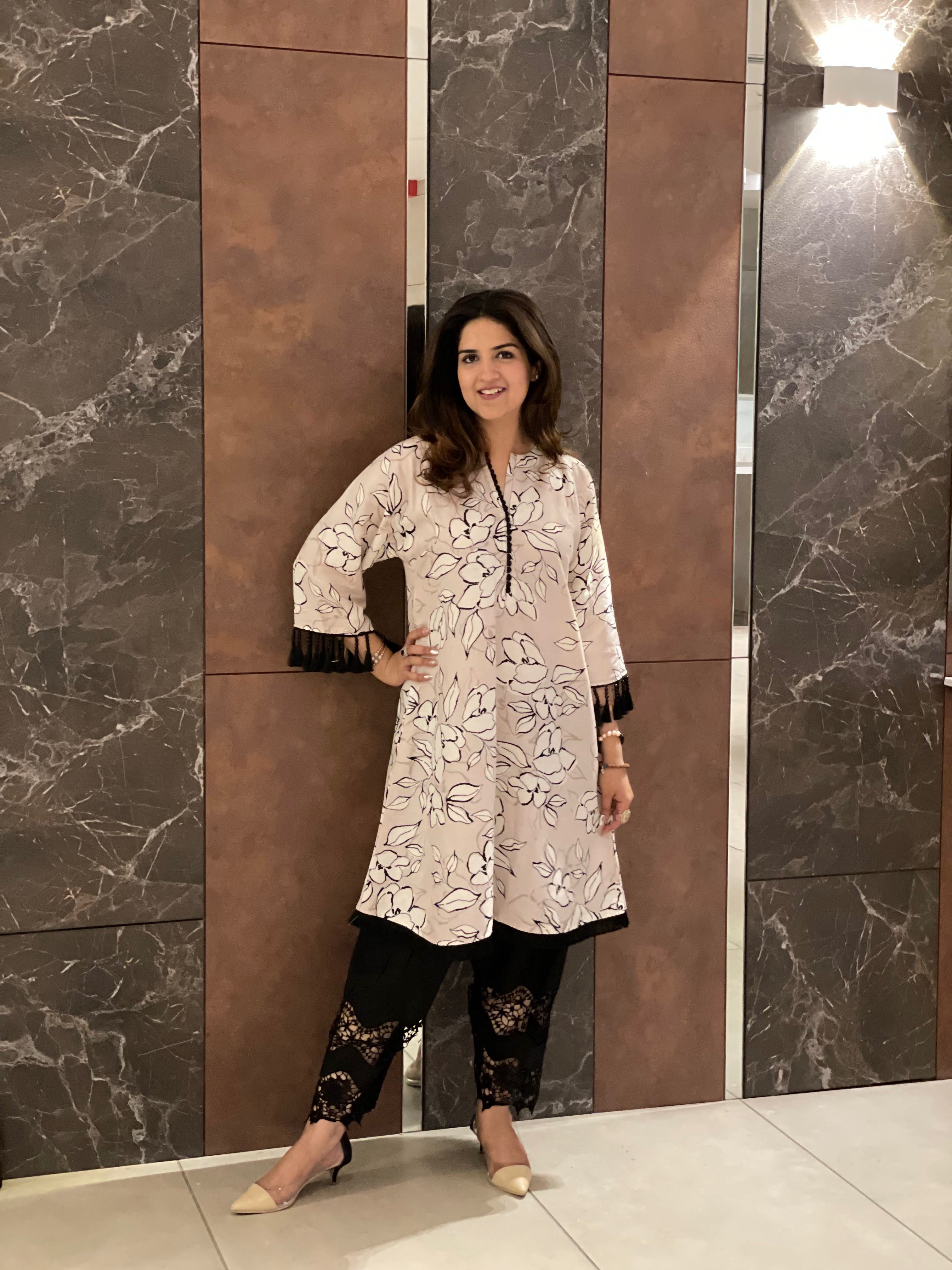 BEIGE BLACK FLORAL SET