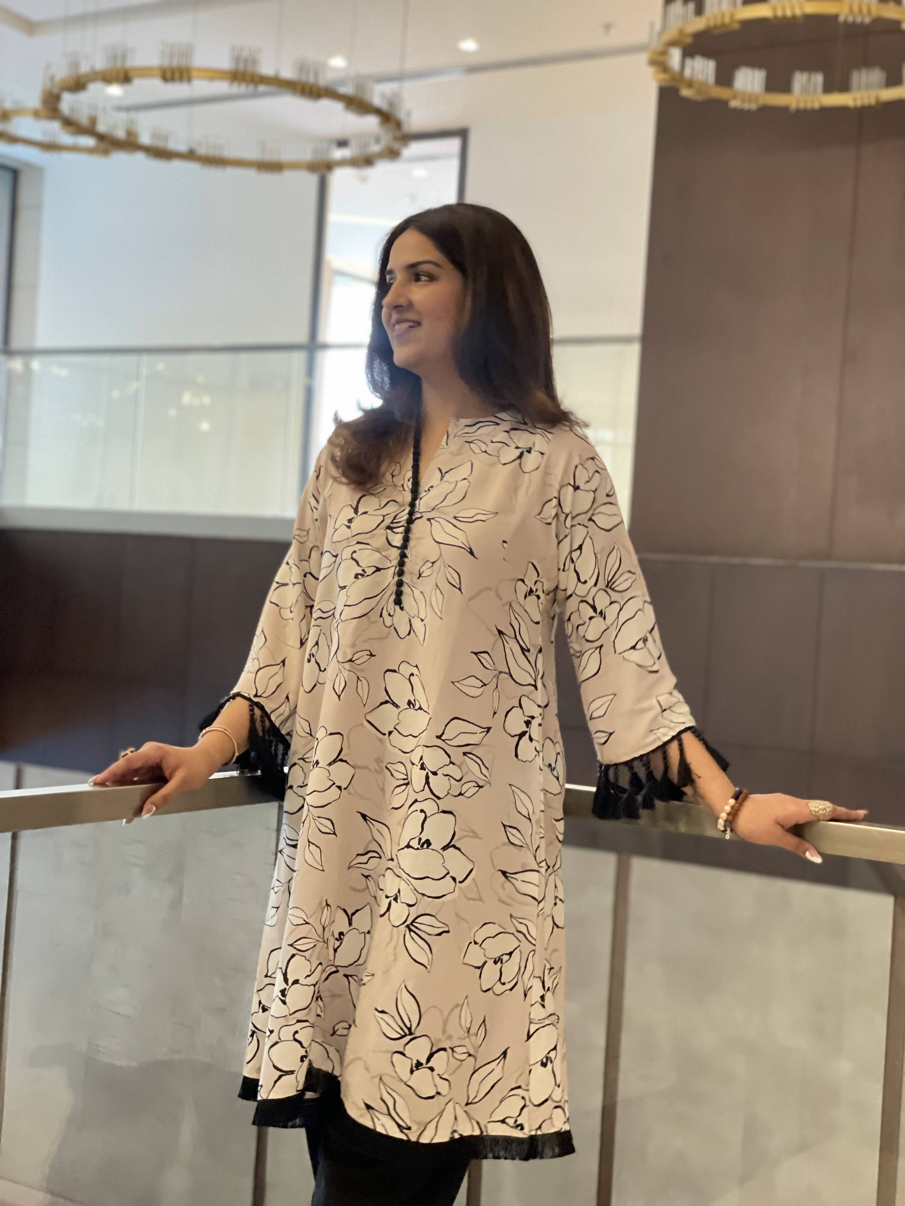 BEIGE BLACK FLORAL SET