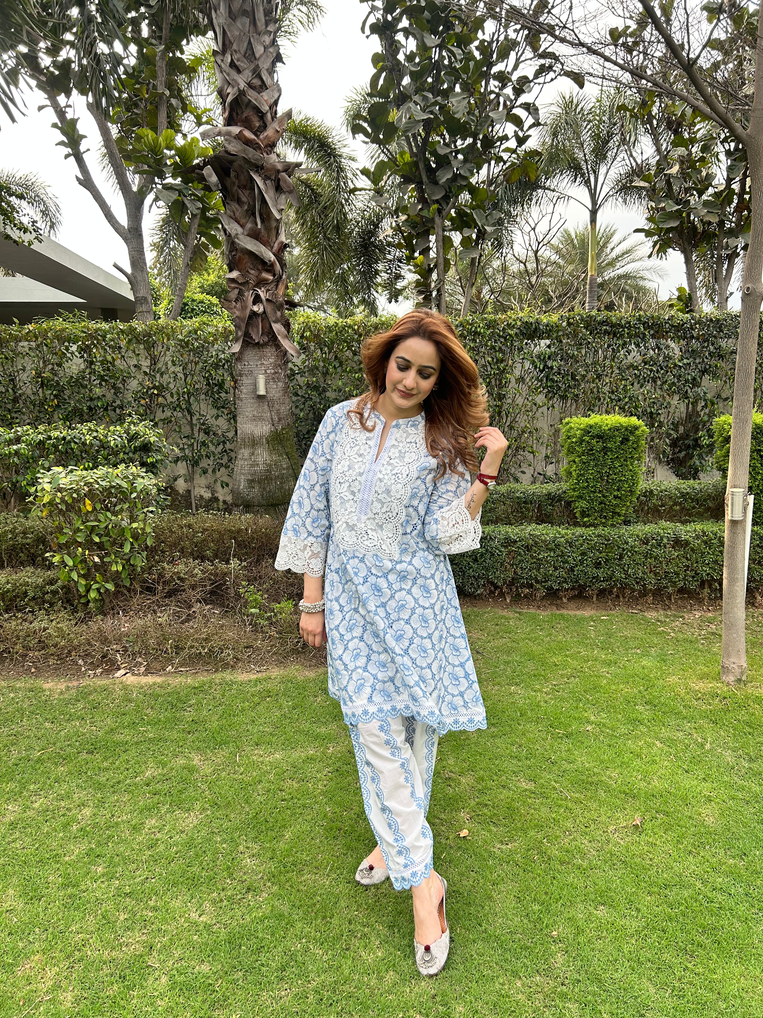 BLUE WHITE EMBROIDERED CHIKAN SET